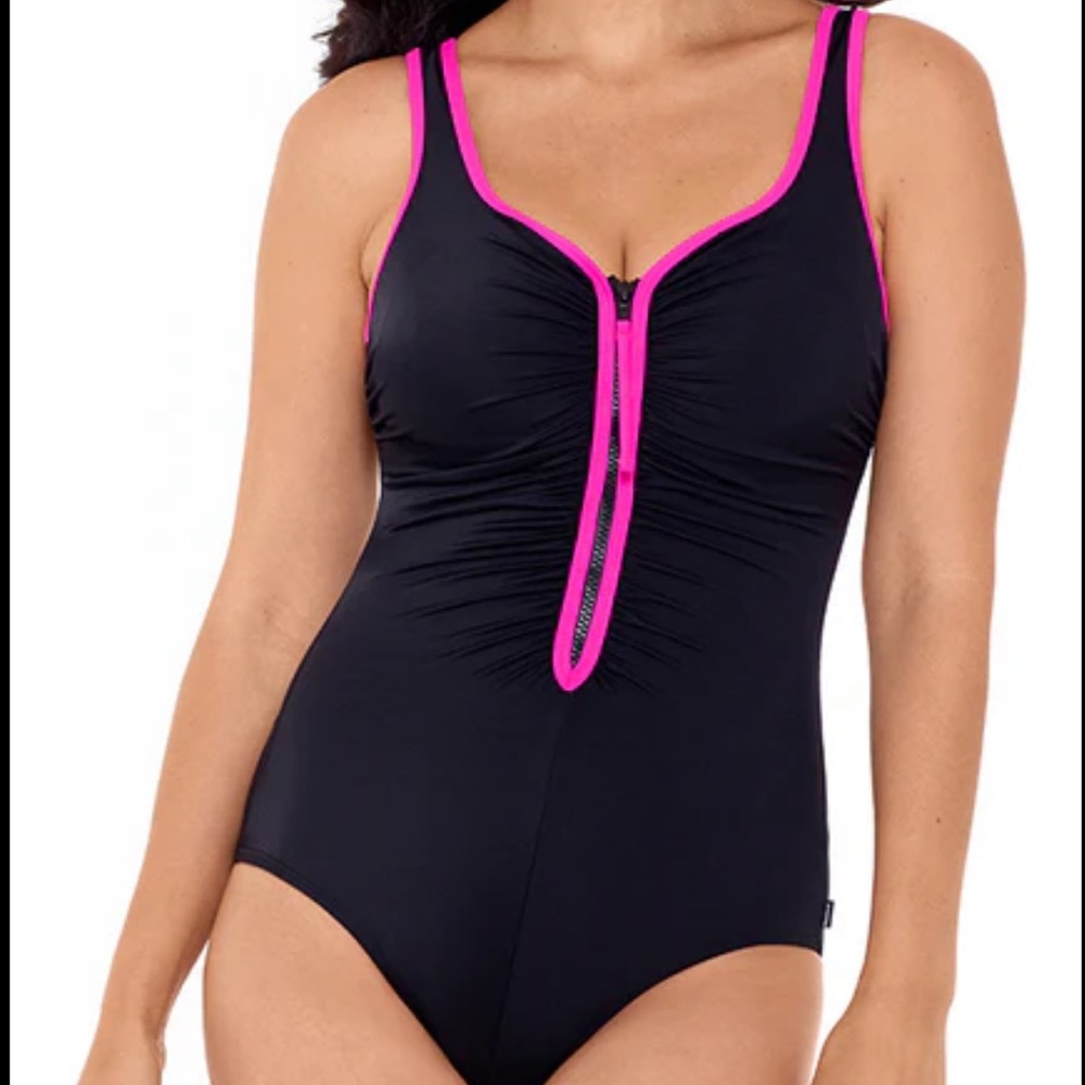 NWT Reebok bathing suit